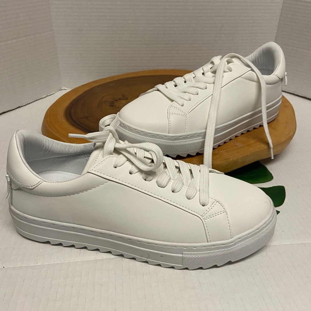 Martin Valen All White Leather Sneakers Like New